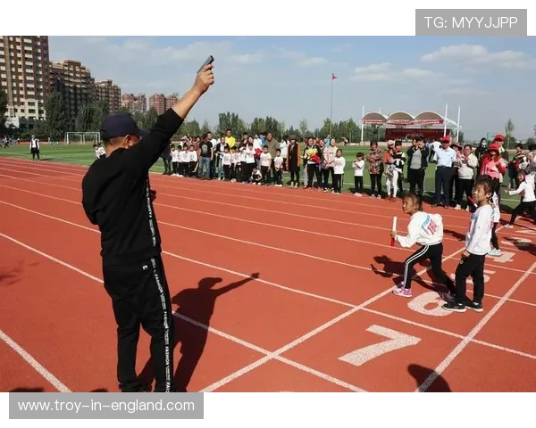 极速体育让你在虚拟世界中感受真实比赛的刺激与紧张,开启属于你的运动梦想之旅 极速体育让你在虚拟世界中感受真实比赛的刺激与紧张,开启属于你的运动梦想之旅